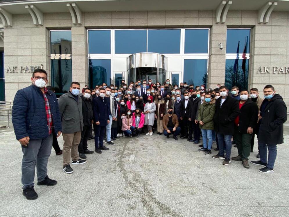 drdogruer's tweet photo. Genel Merkez Tanıtım ve Medya Bşk, Mv.@avhamzadag ve Gençlik Kolları Bşk @eyupkadirinan'ı Bergama Beld Bşk @kostuhakan, İlçe Bşk Sami Mollaahmet, @SebahattinGzl, İzmir Gençlik Kol Başk @receptayiptslak, Kınık Bergama teşkilatlarımız ile birlikte ziyaret ettik.Hayırlı uğurlu olsun https://t.co/ggINK5JUVL
