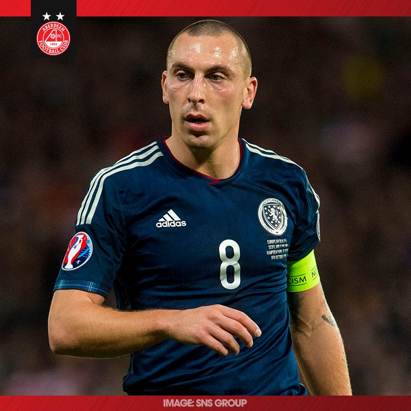 AberdeenFC's tweet photo. ๐ด Former Scotland captain Scott Brown signs pre-contract with Aberdeen in player-coach role.
#StandFree