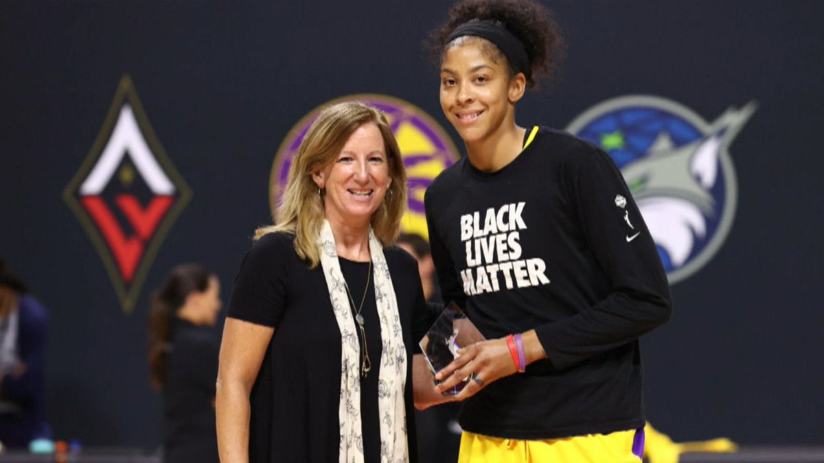 kingdj_5297's tweet photo. List of WNBA players who have won 

~ Rookie of the year 🏆
~ MVP 🏆
~ Finals MVP 🏆
~ Defensive player of the year 🏆

Candace Parker

End of list.

🐐🐐🐐🐐 https://t.co/aCsLEx26Bl