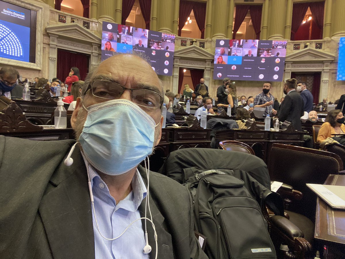 FerIglesias's tweet photo. En mi banca de @DiputadosAR , esperando que quienes se presentaron como opositores den quórum en la sesión especial pedida por la oposición. https://t.co/BBvlbckTXV