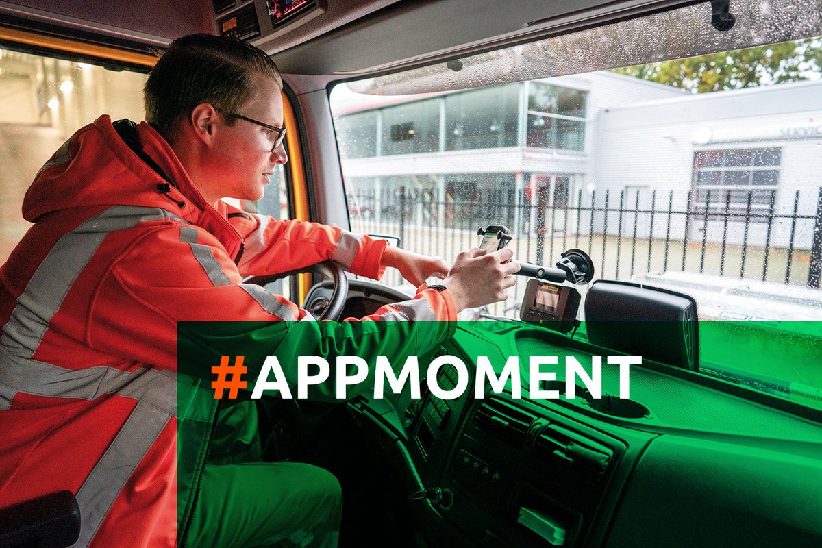 tvmnl's tweet photo. Pak je #APPMOMENT. Wat #TVMverzekeringen betreft is er niks belangrijker dan #verkeersveiligheid. Afleiding door smartphonegebruik onderweg is een van de oorzaken van ongevallen. Daarom starten we de #campagne Veilig onderweg. Lees meer op https://t.co/hszQCZROhi #preventie https://t.co/0T2ShIdKSV