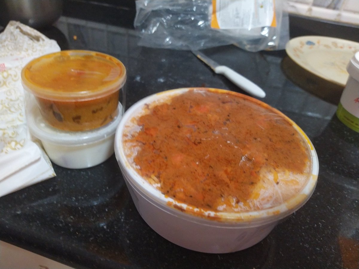 Amith_Rai's tweet photo. @zomato delivering fake biryanis in the name of Nandhana Palace @NandhanaPalace_ https://t.co/RrKGX9OvF0