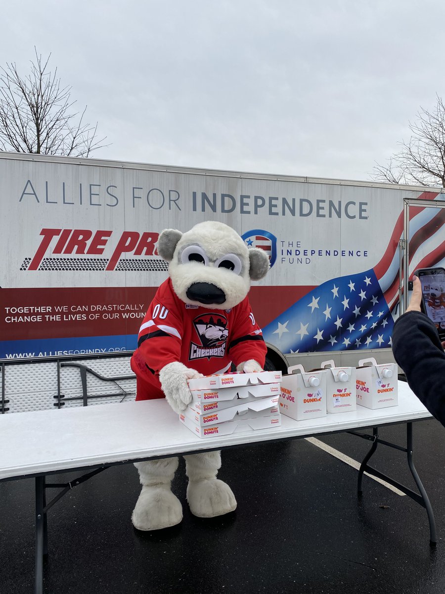 CheckersHockey's tweet photo. Despite being surrounded by donuts and hot dogs, Chubby was on his best behavior in helping our friends @IndyFund pack bags for veterans this morning! https://t.co/ebfEP4lUTQ