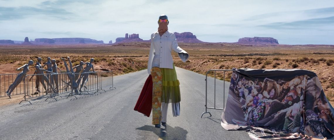 FashionDataCorp's tweet photo. 🤖 2021 : pourquoi la #ModeVirtuelle, tendance qui allie couture et des nouvelles technologies, décolle ? https://t.co/ipEsM1hqa9

#fashion #FashionTech #FashionExperience #InnovationFashion https://t.co/n9n0x8xgjK