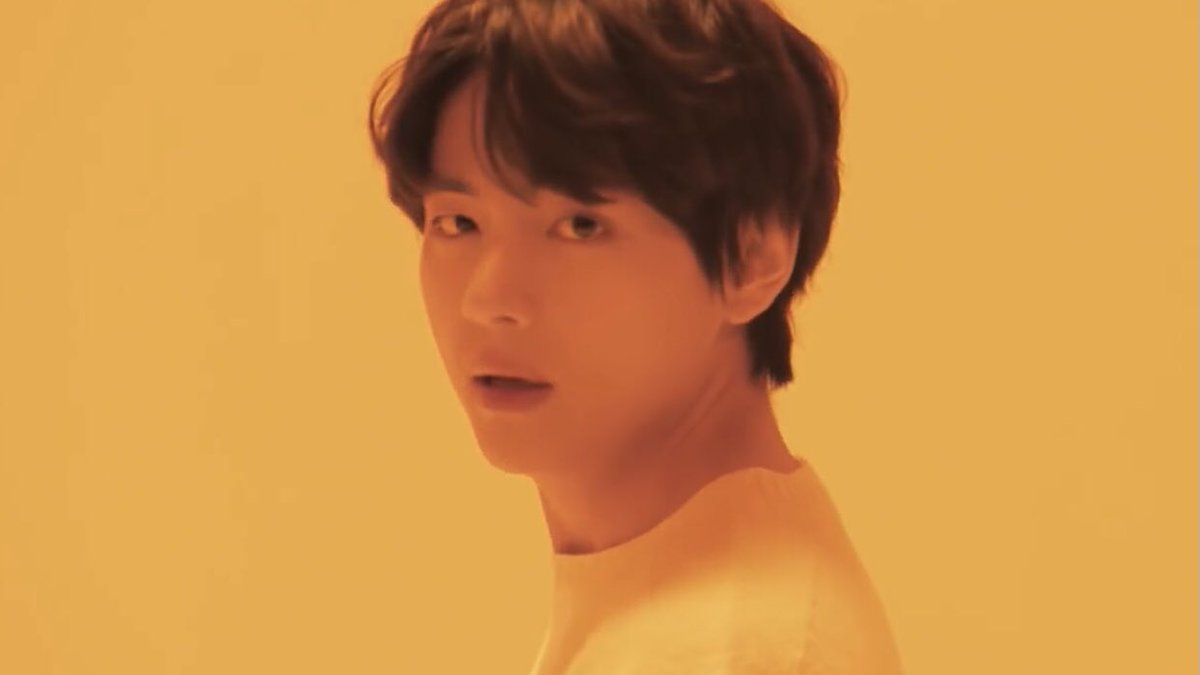 taehyungpic's tweet photo. OMG FILM OUT TEASER #FilmOutbyBTS 

https://t.co/oH4WnXMflS https://t.co/j2cAUwktF7