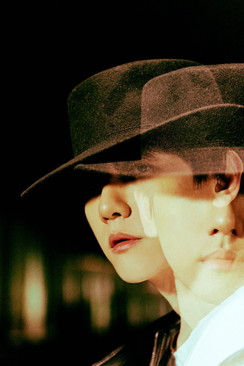 Zoyaa14_85's tweet photo. لباش چقد خوش فرمه اخه گشگشگشگگصگص
#BAMBI_VERYCLOUDYD4
#큥밤비_커밍순_D4
@weareoneEXO @layzhang @B_hundred_Hyun https://t.co/V1l5bGUr3G