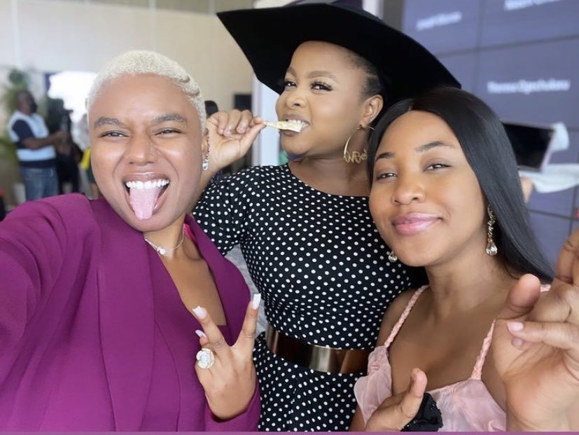 saskayAndangel's tweet photo. Bimbo, Erica and Nancy in one picture😭😭😭 someone shoot me 📢📢 #KudaXConversations https://t.co/C5z857oUAL