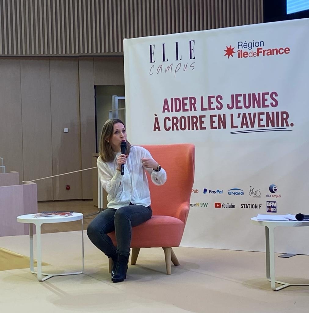 ELLEfrance's tweet photo. « Il faut continuer d’oser se lancer et croire en ses rêves » Angélique Touguet, responsable du projet #Shesmercedes évoque le programme #Lalignedroite qu’elle mène chez @MBFRANCE_ https://t.co/aYgGLeJW0X