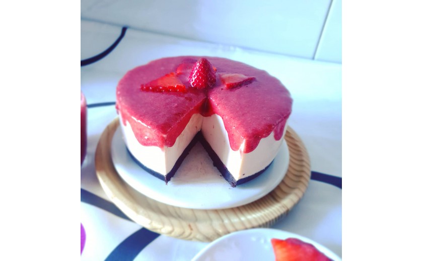 Poquitas cosas tan ricas como ésta cheescake de fresa sin horno... y sin gluten... y sin... vamos, FIT TOTAL! #gym #fitness #keto #dieta #fit #Salud 
totalactivity.es/noticias/123_C…