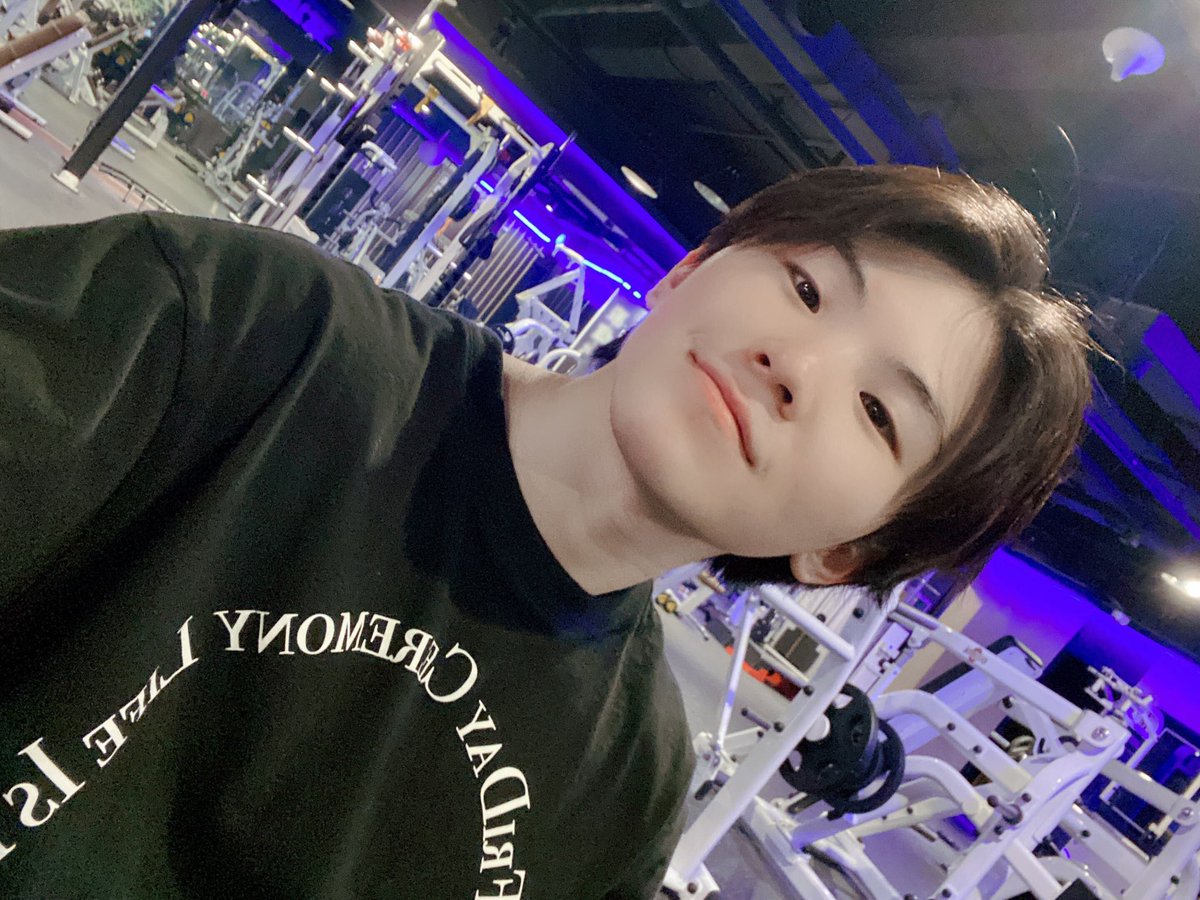 miwon17_'s tweet photo. twitter   vs   wvrse mmbrshp

THIS IS WHAT CAPITALISM MEANS TO YOU LEE JIHOON??!! https://t.co/uJWxkzV0op