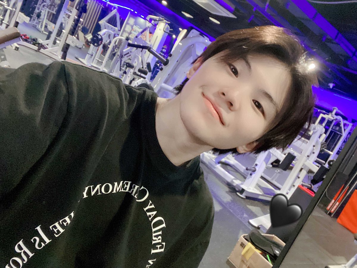 miwon17_'s tweet photo. twitter   vs   wvrse mmbrshp

THIS IS WHAT CAPITALISM MEANS TO YOU LEE JIHOON??!! https://t.co/uJWxkzV0op