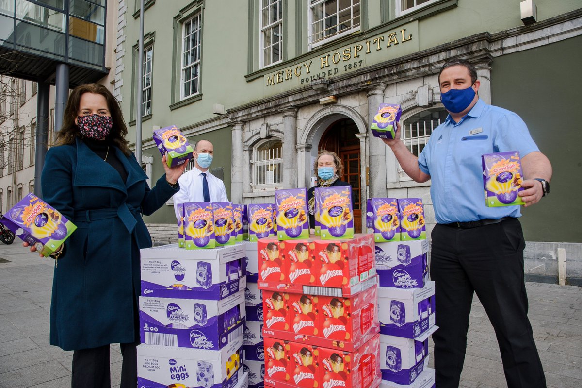 mercyfoundcork's tweet photo. Eggstra Special Easter for @Mercycork Staff! 🐇🐰🥚

Massive thanks to @Aldi_Ireland for donating Easter Eggs to all the staff at the hospital to acknowledge their massive efforts.

Thank You So Much Aldi! https://t.co/IWEoYdp7ku