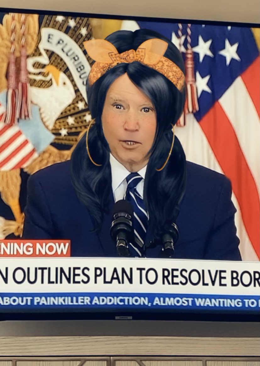 TarynSh_tUp's tweet photo. Snapchat is the only thing getting me through this #bidenpressconference #snapchatfilter #disaster https://t.co/Uts78TGCNz