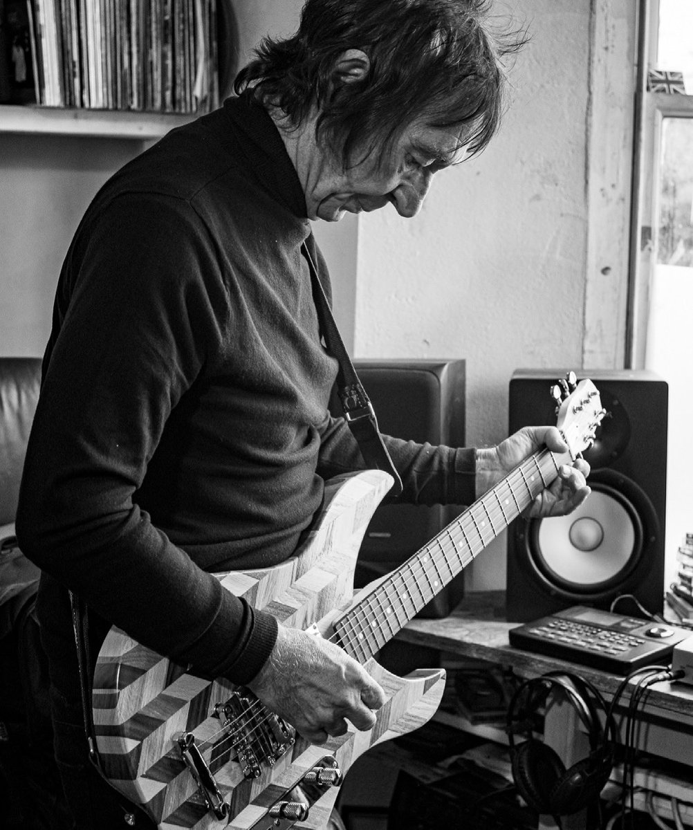 MCRSGuitar_'s tweet photo. Where it all began...
@stephen_diggle 
@nglmanchester 

📸 - @TrustFox 

#buzzcocks #manchester #guitar #fundraiser #legend #music #punk #lesserfreetradehall #everfalleninlove https://t.co/ymZq7UDPGq