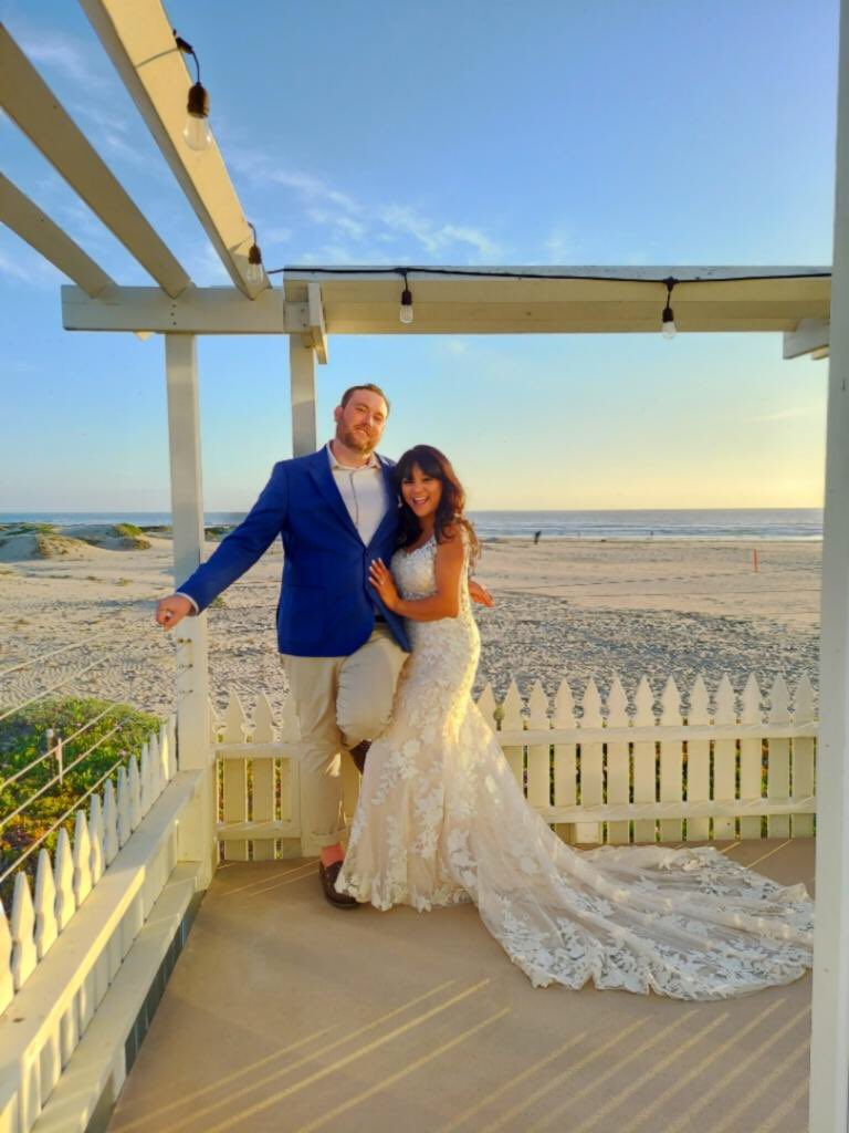 bekahbabe92's tweet photo. Fuckin Mrs. DAWSON.👰🏽‍♀️❤️ https://t.co/nH1QiFZn0O