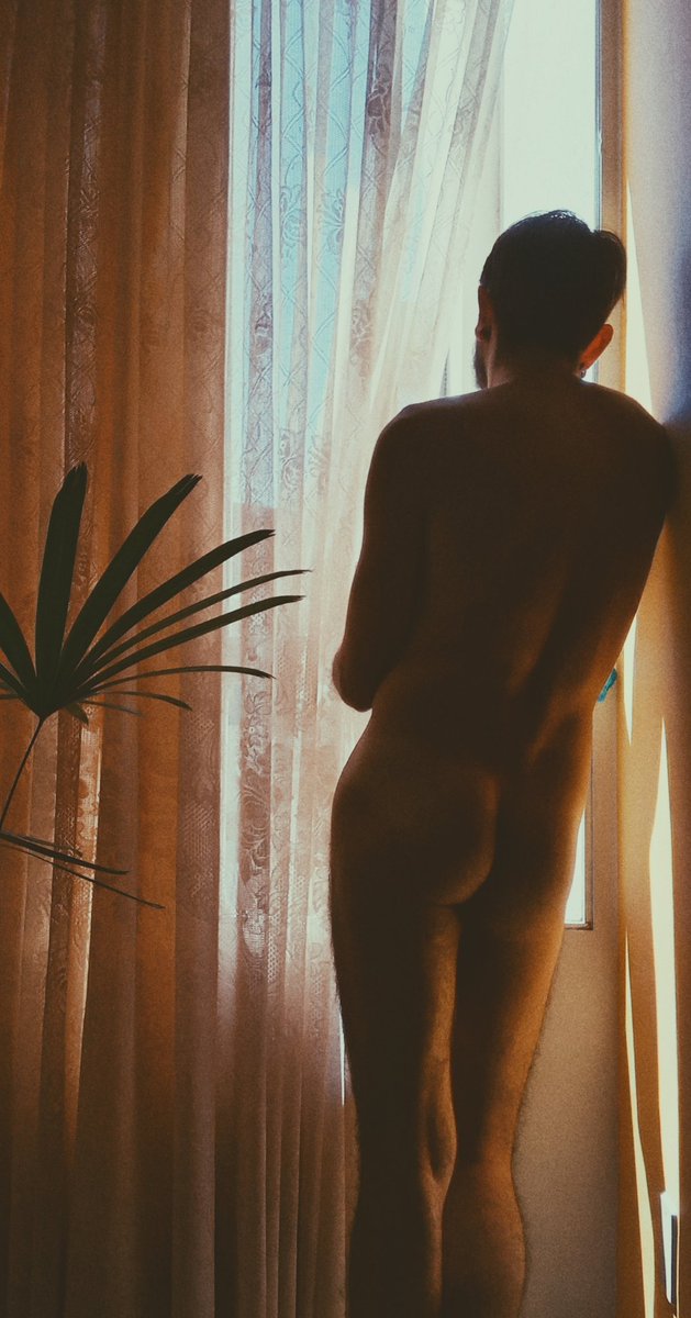 Naturistantric1's tweet photo. Silueta #naturismo #nudismo #vidanu https://t.co/WdGtcLTqXv