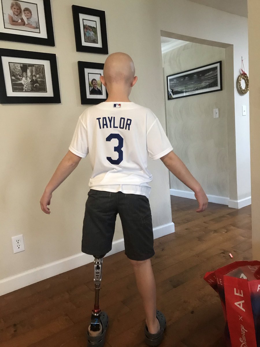 vabeachfox's tweet photo. @JamiVP @Cox__Baseball @DavidHallVP Thank you @DavidHallVP for writing &amp; @JamiVP for publicizing @Homerun4H. After a very rough few weeks, Dalton is looking forward to the event tomorrow. We are so grateful to Chris and his CT3 Foundation for raising awareness and funds to help kids fight cancer. #TeamDalton https://t.co/bImVnumRku