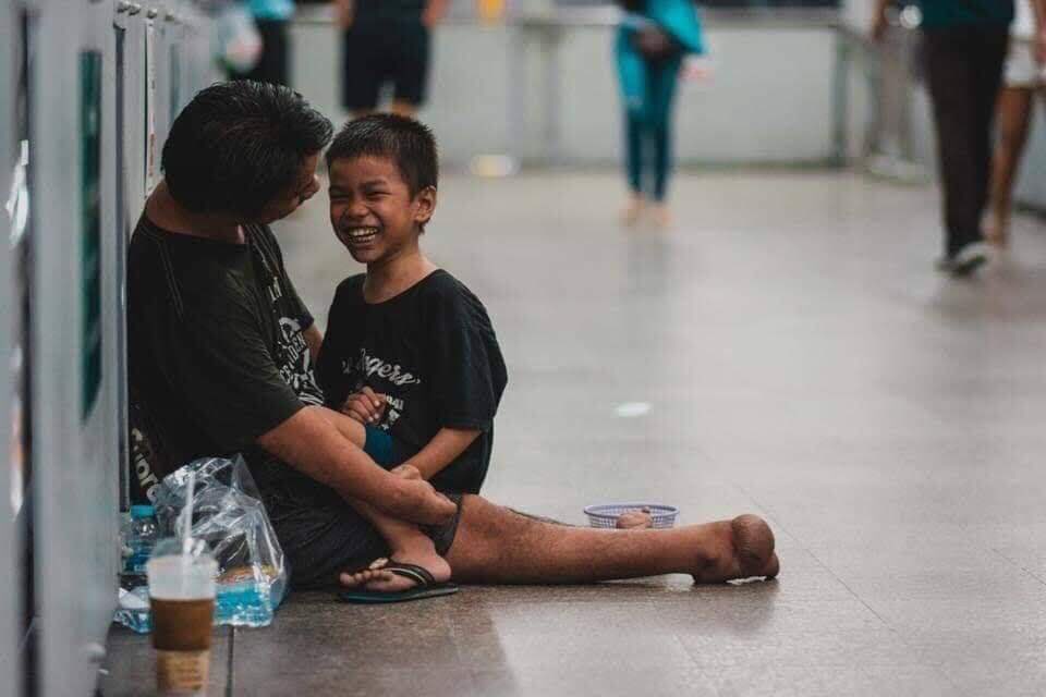 aryyaff's tweet photo. Kebahagiaan yang sebenar dalam kehidupan. https://t.co/pjilVihegC