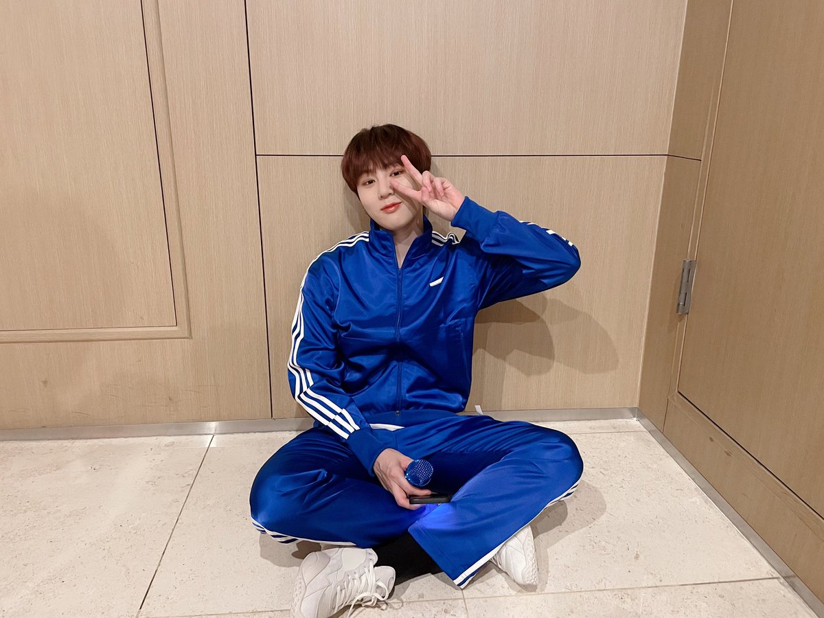 HSW_officialtwt's tweet photo. [☁]
⠀
하늘들이 궁금’s했던 오늘의 Puzzle이 완성됐습니다 ❣️
⠀
KCON:TACT 3에서 귀엽고, 멋있고, 섹시하고, 스윗한 구르미 잘 보셨나요❓
하늘들에게 직접 보여주는 날이 빨리 왔으면 좋겠어요 😭
⠀
오늘도 함께해준 하늘 고마워요 💜💙💛
⠀
#하성운
#HASUNGWOON
#KCONTACT3 https://t.co/VSgIcFdVQB