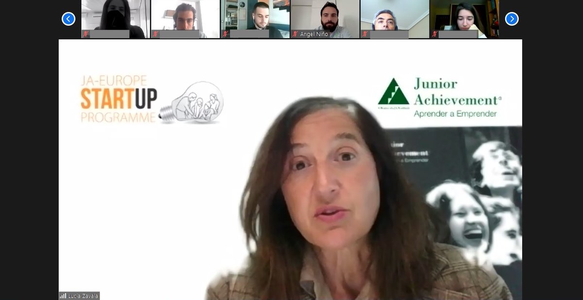JASPAIN's tweet photo. ¡Comienza la Final de la Champions de #SUProgramme! Nuestra directora, Lucía de Zavala, y el concejal del Ayto. de @MADRID, @AngelNinoQ, dan la bienvenida a los estudiantes ¡Suerte a todos los equipos! @PwC_Spain @MadridEmprende @ascri_info @Bloomberg @EOMadrid @pcmMadrid https://t.co/iV5ps1L1i7