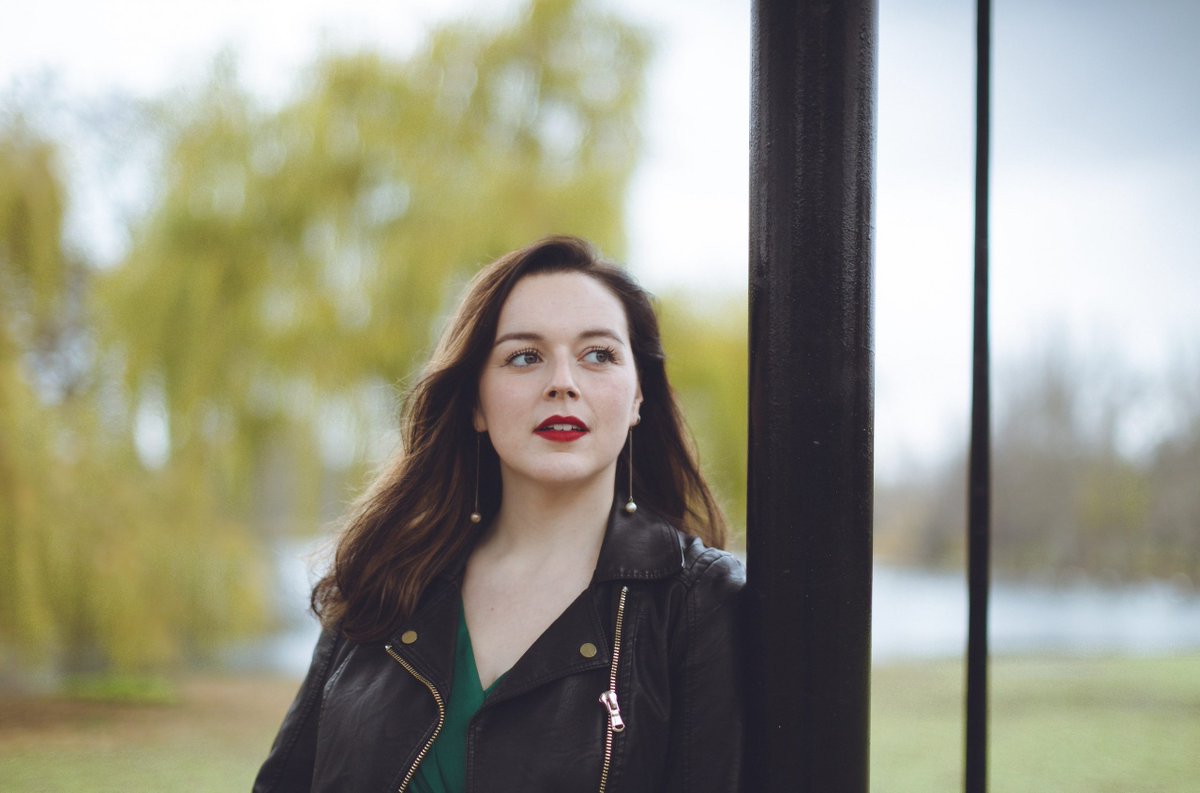 queenschoir's tweet photo. Toi Toi Toi to former Queen's Choir member, mezzo Bernadette Johns &amp; @AlexSPiano for tomorrow's 6pm livestreamed @leedslieder recital as 'Momentum Artists' - a scheme placing emerging talent alongside the wonderful @FatmaSaid&amp; @jpianomiddleton 
Tickets https://t.co/e6H18eoKvW https://t.co/brYWPy9ysh