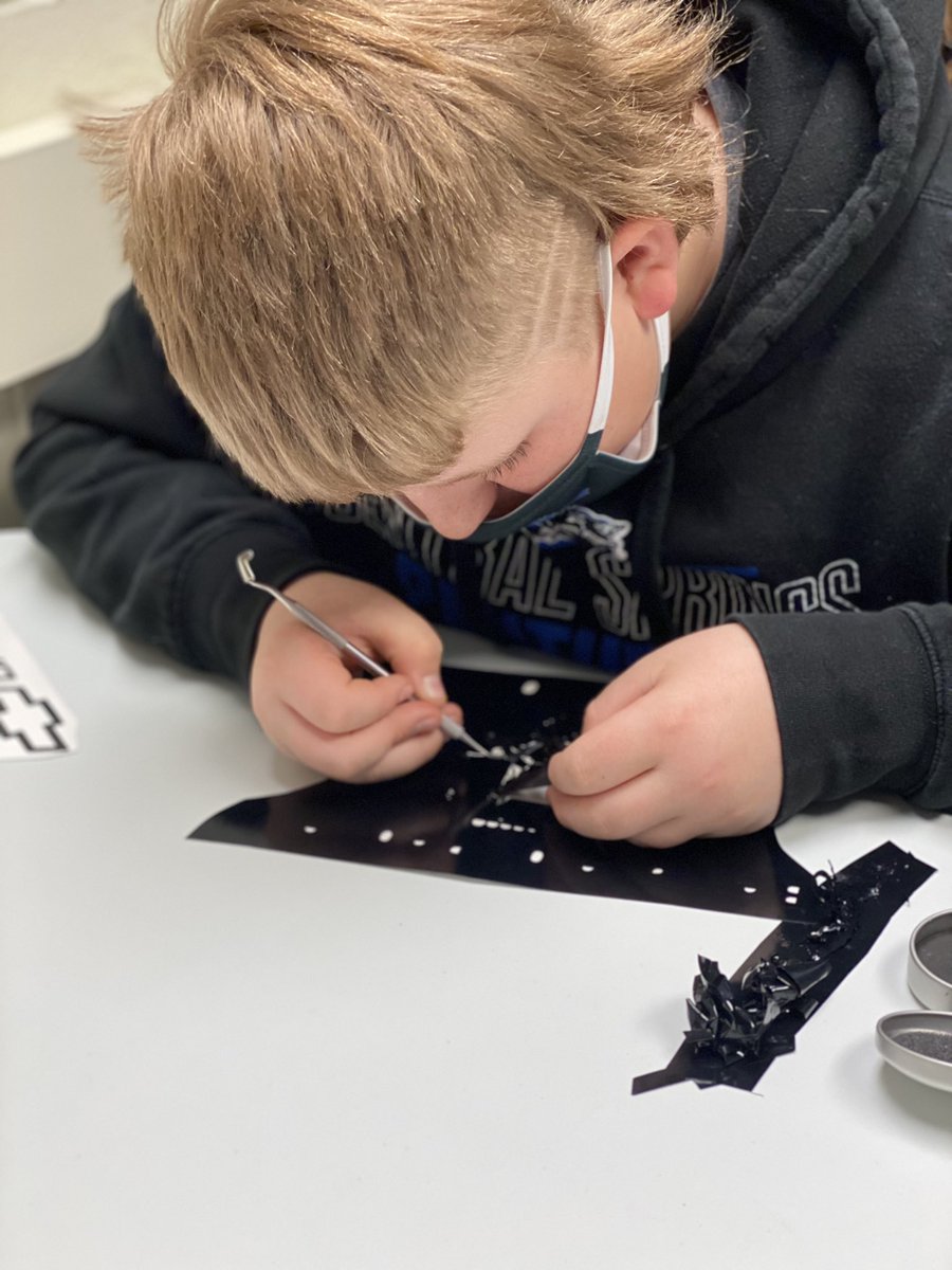 CSMS_Panthers's tweet photo. 8th grade designing in Canva and using a vinyl cutter to cut decals for their lockers. #STEM #centralsprings https://t.co/41fE9l1rUy
