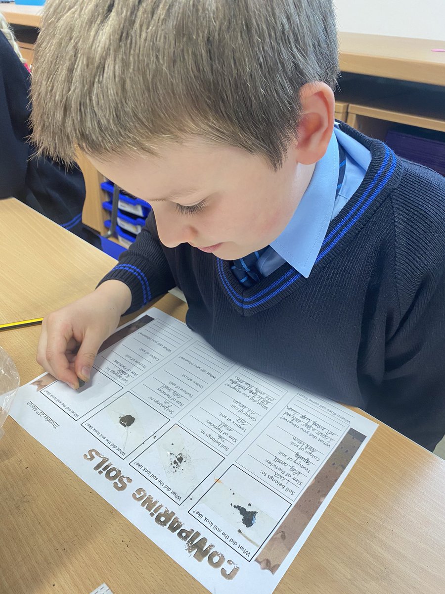 StMargs_Year3's tweet photo. Exploring soil today @StMargaretsPrep! We looked at the differences between colour, texture and particles when comparing the children’s samples from home! #StMargScience #SoilExplorers https://t.co/vGFg7cJrGc