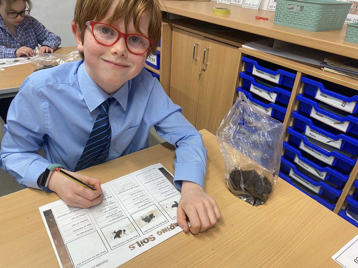 StMargs_Year3's tweet photo. Exploring soil today @StMargaretsPrep! We looked at the differences between colour, texture and particles when comparing the children’s samples from home! #StMargScience #SoilExplorers https://t.co/vGFg7cJrGc