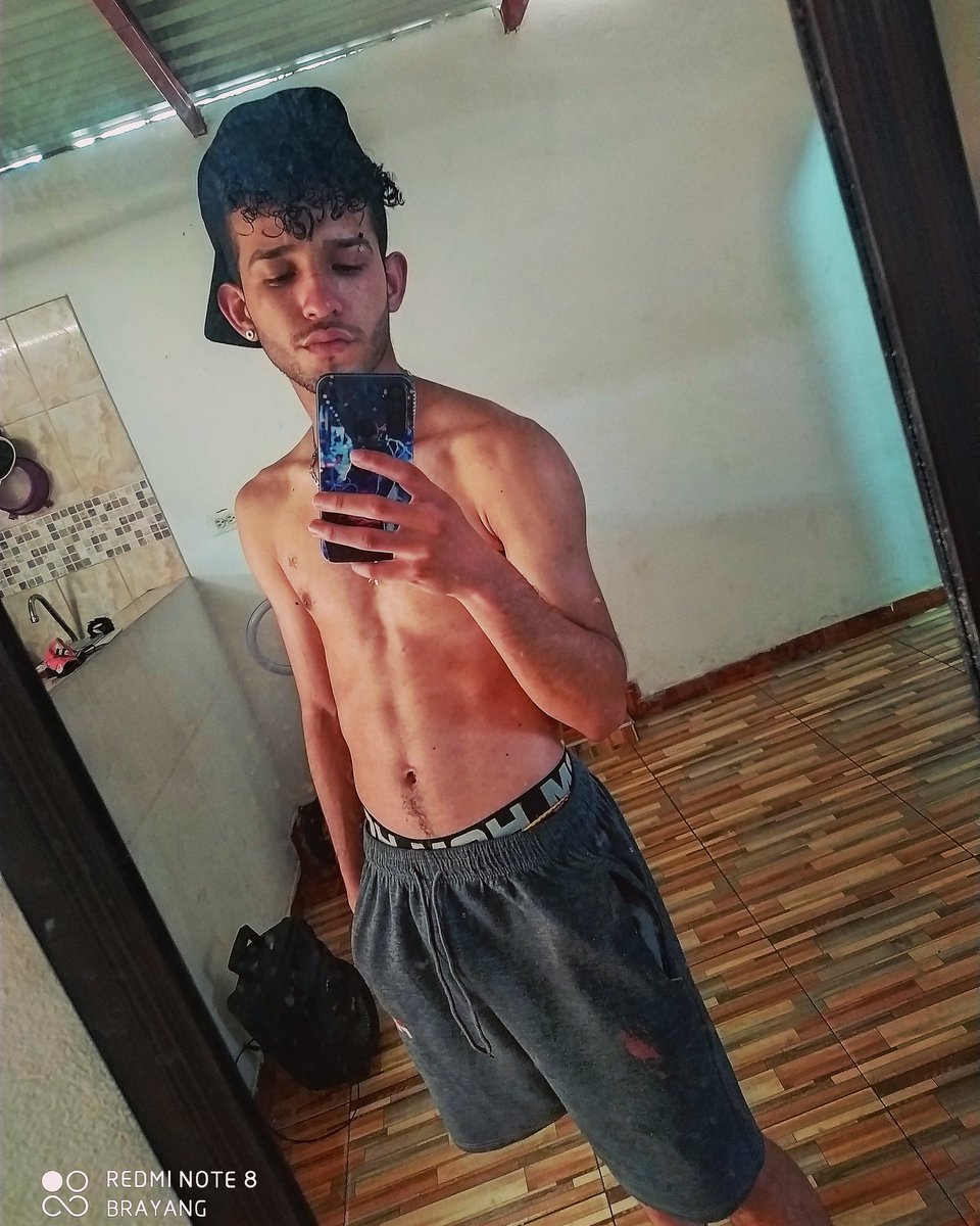 BrayanEgM's tweet photo. 😉😉😉 #boysgay #boysbar #boyhot #SiguemeYTeSigo #JuevesDeGanarSeguidores https://t.co/i3VXvoXmLb