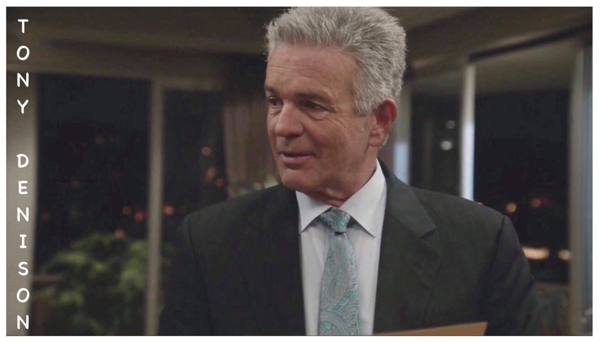 bridgette_TN's tweet photo. #ThrowbackThursday Even when home for the day, sometimes you still have to “work the case” 😊😊💜💜 #Dedication #CopsLife #LtAndyFlynn #MajorCrimes #TonyDenison #DDD Let’s #RebootMajorCrimes @hbomax @WBHomeEnt https://t.co/gSYaBl0Vga