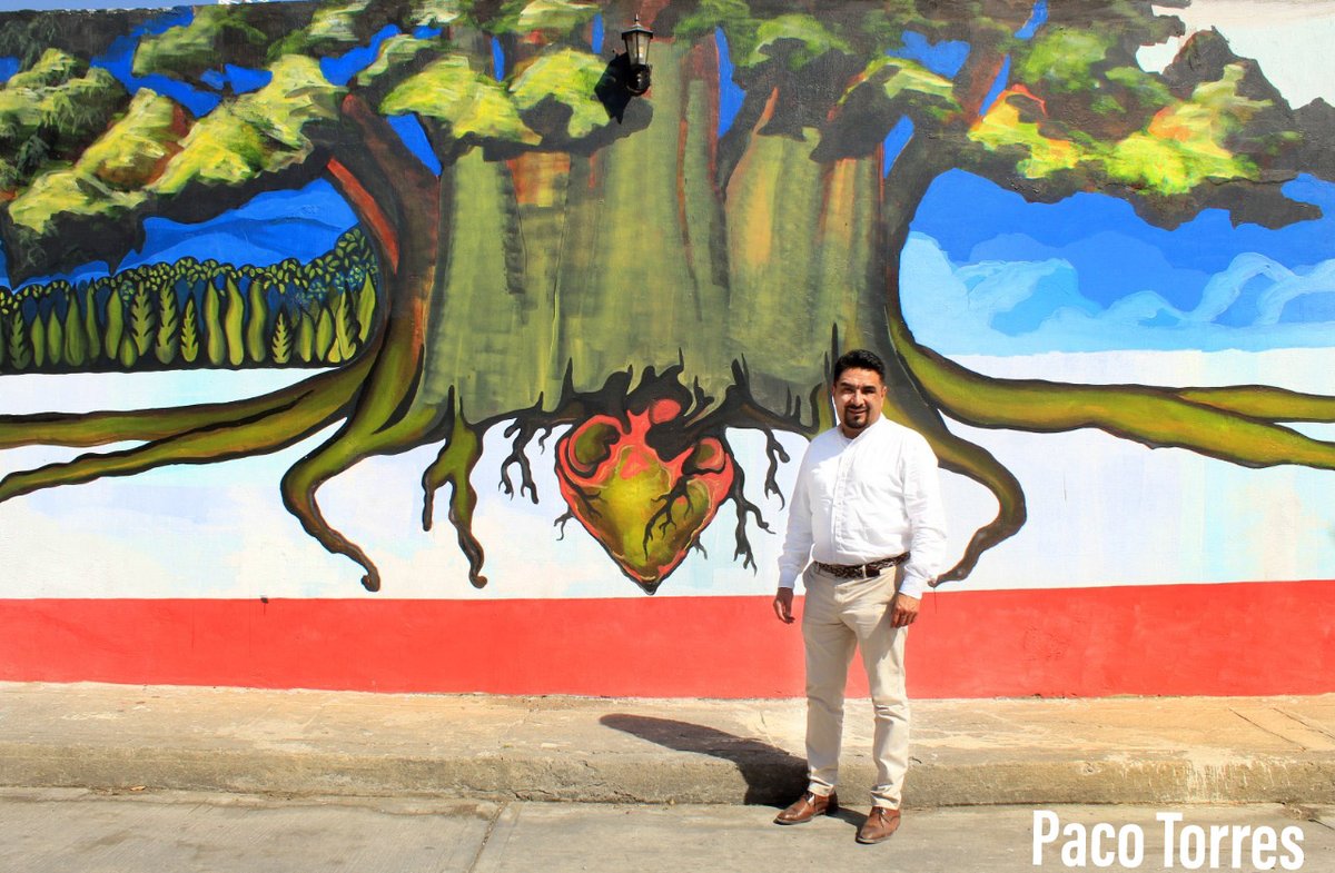 PacoTorres_M's tweet photo. Les presumo el mural que realizó un orgulloso atlixquense y gran pintor, Abel Rueda y que está en la 5 norte y 14 poniente, justo en la esquina del parque del Ahuehuete.
¿A poco no está increíble? 
#RecorriendoAtlixco https://t.co/tDARldSkke