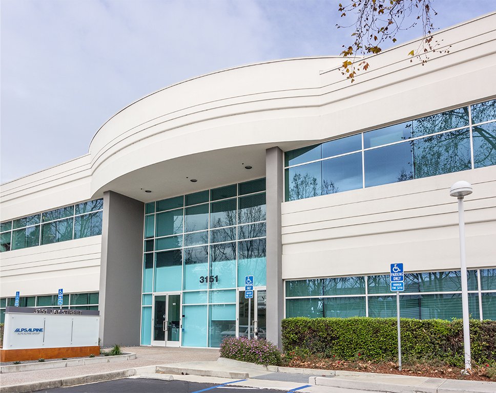 MinnisCRE's tweet photo. 29K SF Office/R&amp;D Available Now - Divisible to 11K &amp; 18K SF @ 3151 Jay St, #SantaClara, CA | #JayTechCenter

• Download Brochure https://t.co/IrnWTM4Vnf

• Contact to Schedule Tour

#MinnisCRE #ForLease #CRE #SiliconValley #SantaClara #Office #OfficeSpace #CREBroker #Colliers https://t.co/dVtJkAeoCE