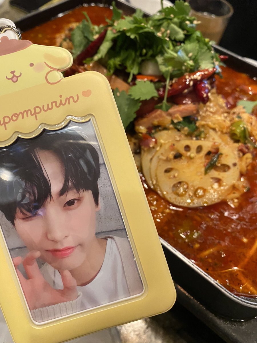 랍 tweet media