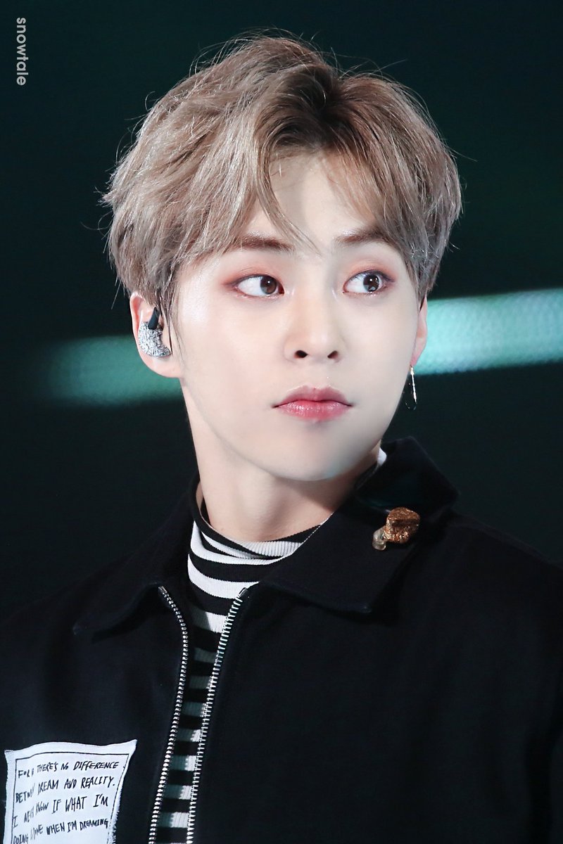 eggsprjcteam's tweet photo. Happy birthday to the best Hyung for all #EXO member💙
Thank you for all XIUweet memories💙 you deserve to be happy💙

HAPPY XIUMIN DAY

#시우민생일축하해
#HAPPYXIUMINDAY
#나의유일한봄_시우민
#Beginning_of_XIUpring
#XIUMIN #시우민 @weareoneEXO https://t.co/KmZK8JikRY