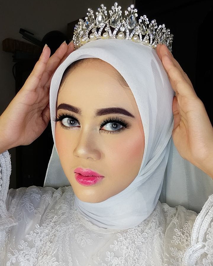 menurutmubagus's tweet photo. Makeup wedding..
Model @regirose_
#MUA #muabandung #muahits #makeupartist #makeupmakeup #makeupparty #makeupglam #makeupnatural #makeup #muahitsbandung #muamurah #muamua #makeupwedding #makeupcantik #makeupflawless #dailymakeup #boldmakeup #makeupkotabandung #summermakeup https://t.co/VBcYUWzIXl