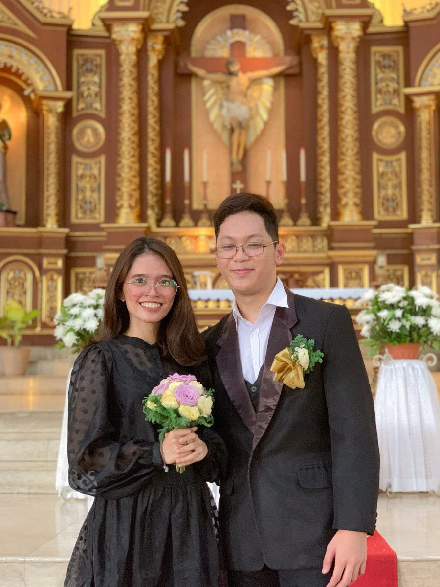 meleseyo's tweet photo. my best friend and lover ✨🖤

//puhon na ang white dress 🤭 https://t.co/rC3tXx7un8