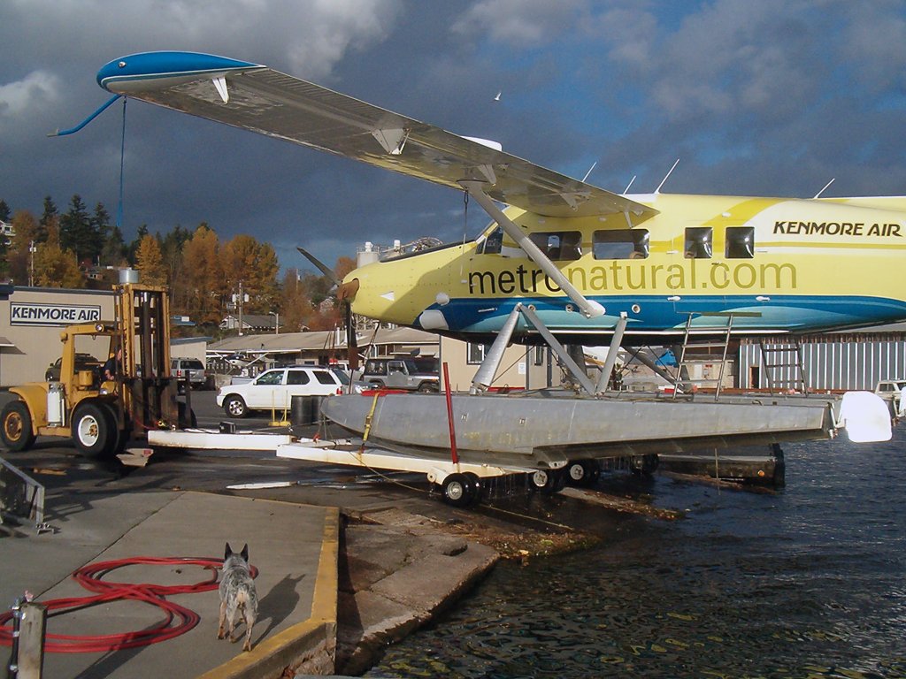 LaneStreet7's tweet photo. Congrats on 75 @KenmoreAir 

Best wishes on the next 75

#KenmoreAir75 https://t.co/patUmYpPYJ