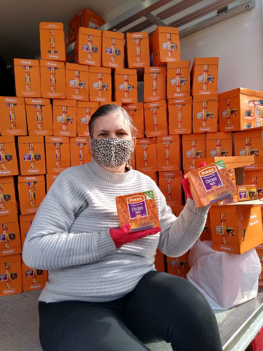 TeamTBBT's tweet photo. We're filling awesome in #Darlington as it's PIE DAY (not π day) thanks to our new suppliers @PukkaPies. And we've got the veg lined up too! #mathsjokes #piepuns #foodsurplus @darlingtonbc https://t.co/gxCthxN40O
