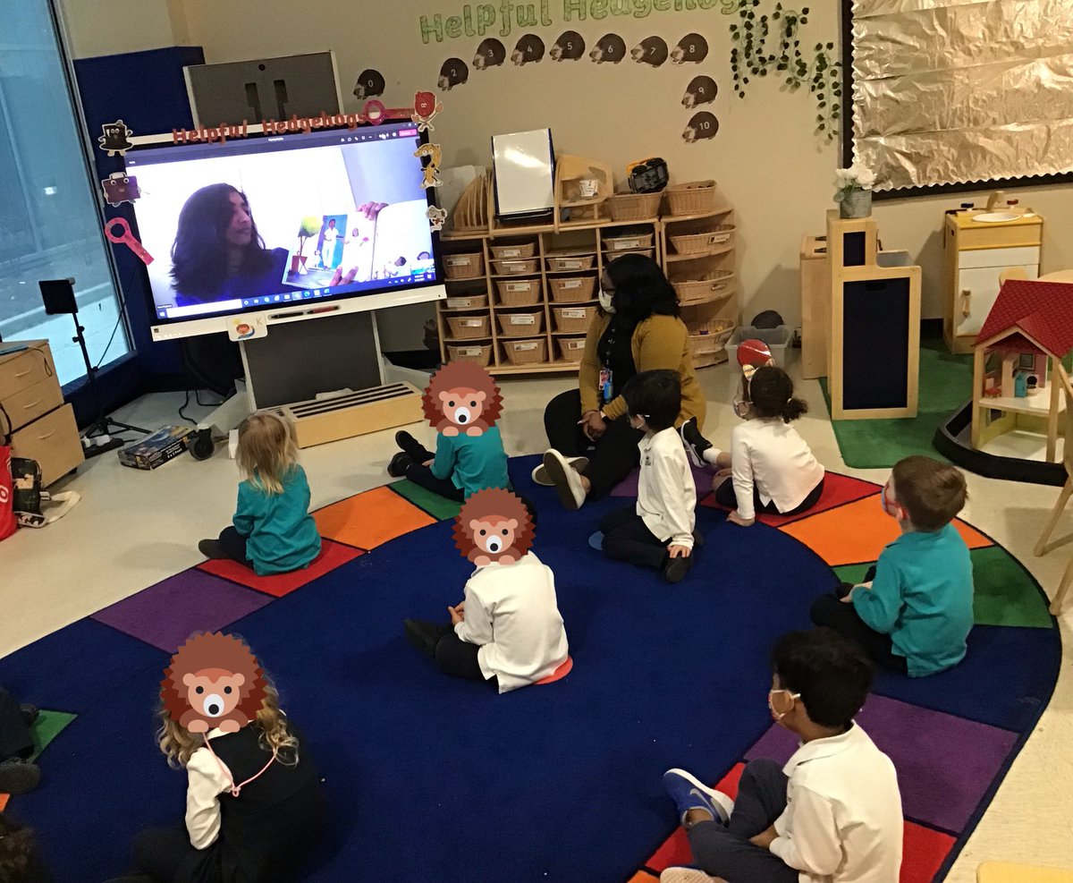 BISCLPNursery's tweet image. The #HelpfulHedgehogs showed excellent listening during mystery reader today and learned about the festival Holi. Thank you to Ishaan’s mom. #superlistening #festivalofcolors @BISCLincolnPark @The_IEYC