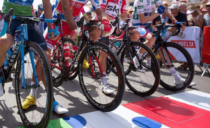 YES! De <a href="/RaadUtrecht/">Gemeenteraad Utrecht</a> geeft groenlicht voor de start <a href="/lavuelta/">La Vuelta</a> in Utrecht, in 2022. Mooi perspectief voor inwoners, ondernemers, vrijwilligers. Volgende etappe: uitsluitsel <a href="/MinVWS/">Ministerie van VWS</a> en toewijzing vanuit Spanje. De finish voor de start is in zicht: #vamos!