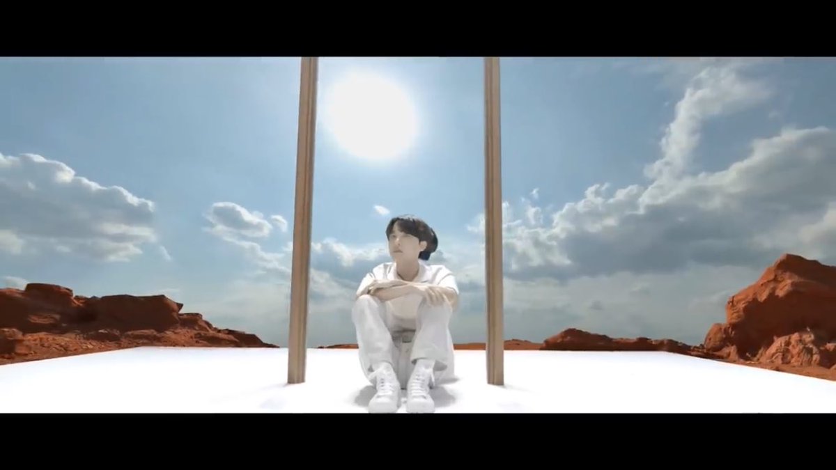 minyooning's tweet photo. nEW sOnG??????? Asndndnsnsjdjdjs https://t.co/u964oNAUxU