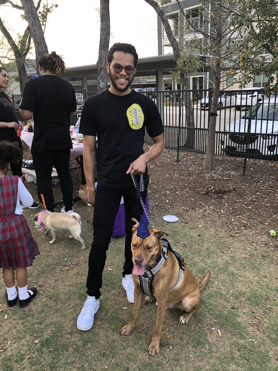 TayDONTLeaveMe's tweet image. Just dropping this here to let you guys know I am alive and this is still an Amara Parker fan account.