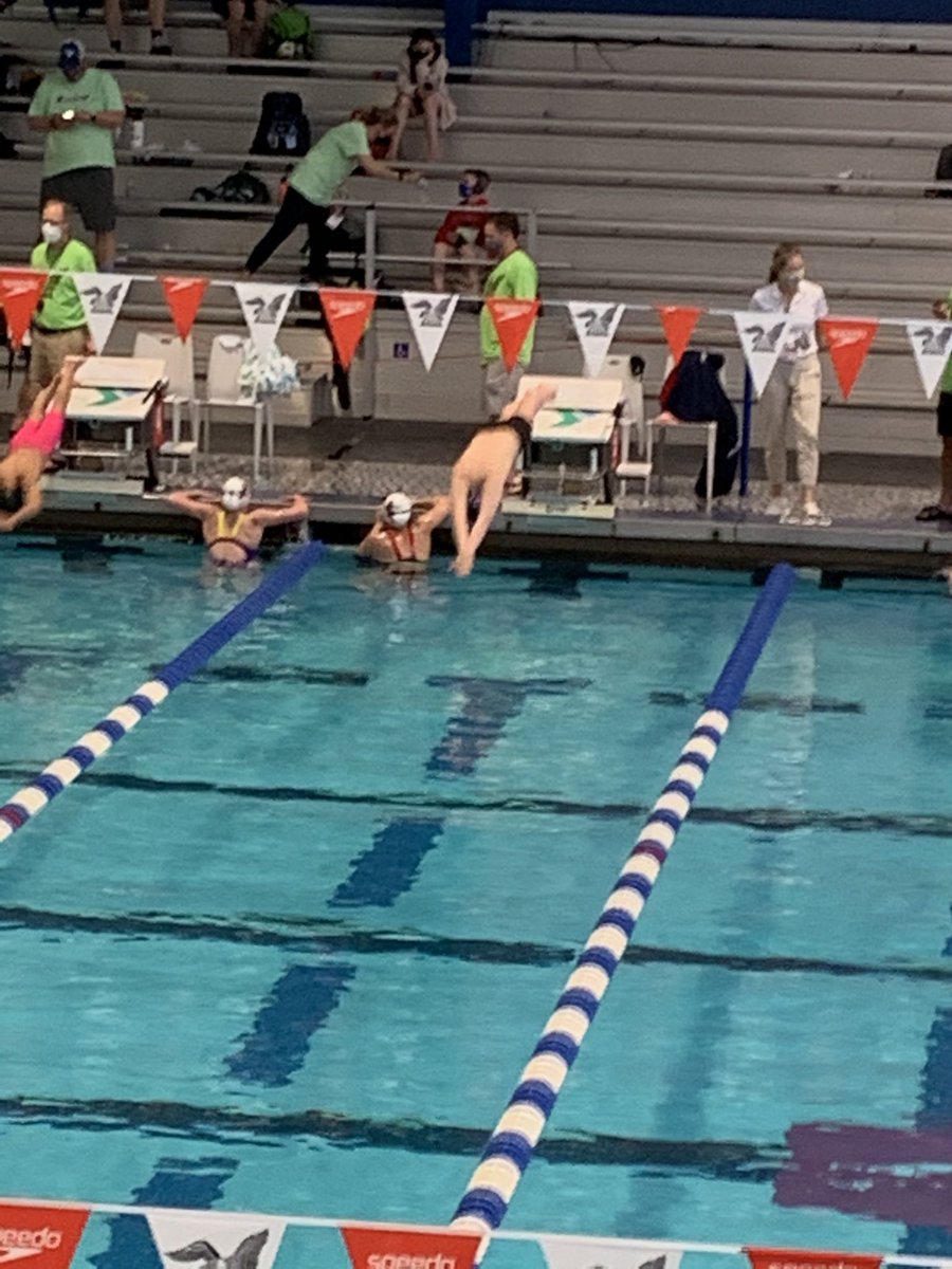 lmlemke217's tweet photo. HAPPY BIRTHDAY MATTHEW! Great job swimming super fast best times today! #200fly #400FR @SCSTSwimming Thank you to Uncle Bill @RTOProperty for coming to cheer me on! https://t.co/HEqjYPXgBE