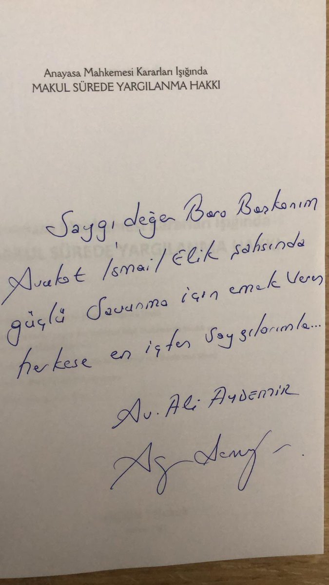 avismailelik's tweet photo. Baromuzun üyesi değeri meslektaşım Av. Ali Aydemir’in yazmış olduğu kitap bizleri gururlandırdı. Meslektaşlarımıza çok faydalı olacağına inanıyorum. https://t.co/rF5uMjab7D