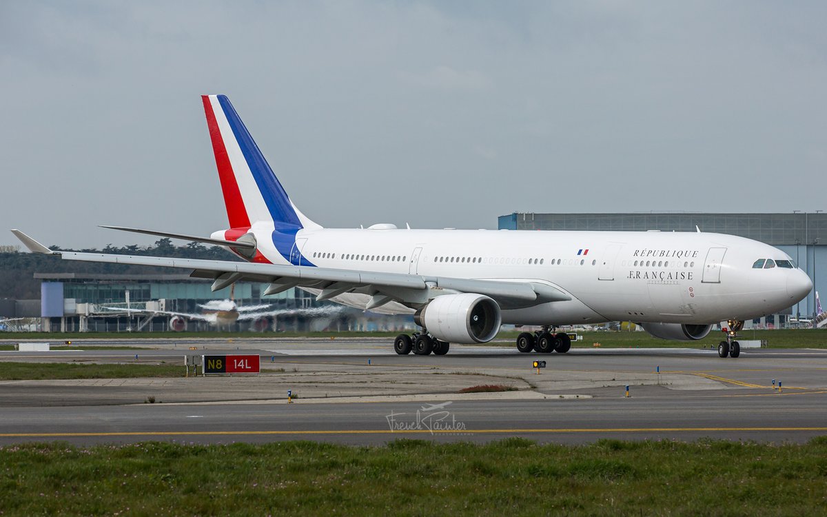 Frenchpainter's tweet photo. The interesting visitor of the day -> Airbus A330 F-RARF French Air Force. π«π· Also called "Macron One". π https://t.co/Wut0Hp5N9v
