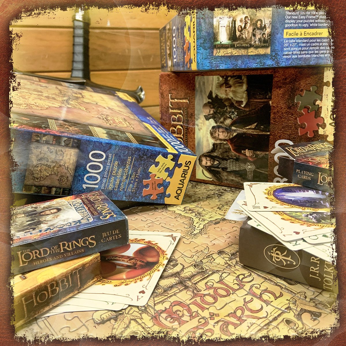 Perfect companions for the journey you take when you read some Tolkien today.

#TolkienReadingDay #TolkienReadingDay2021 #Puzzles #PlayingCards