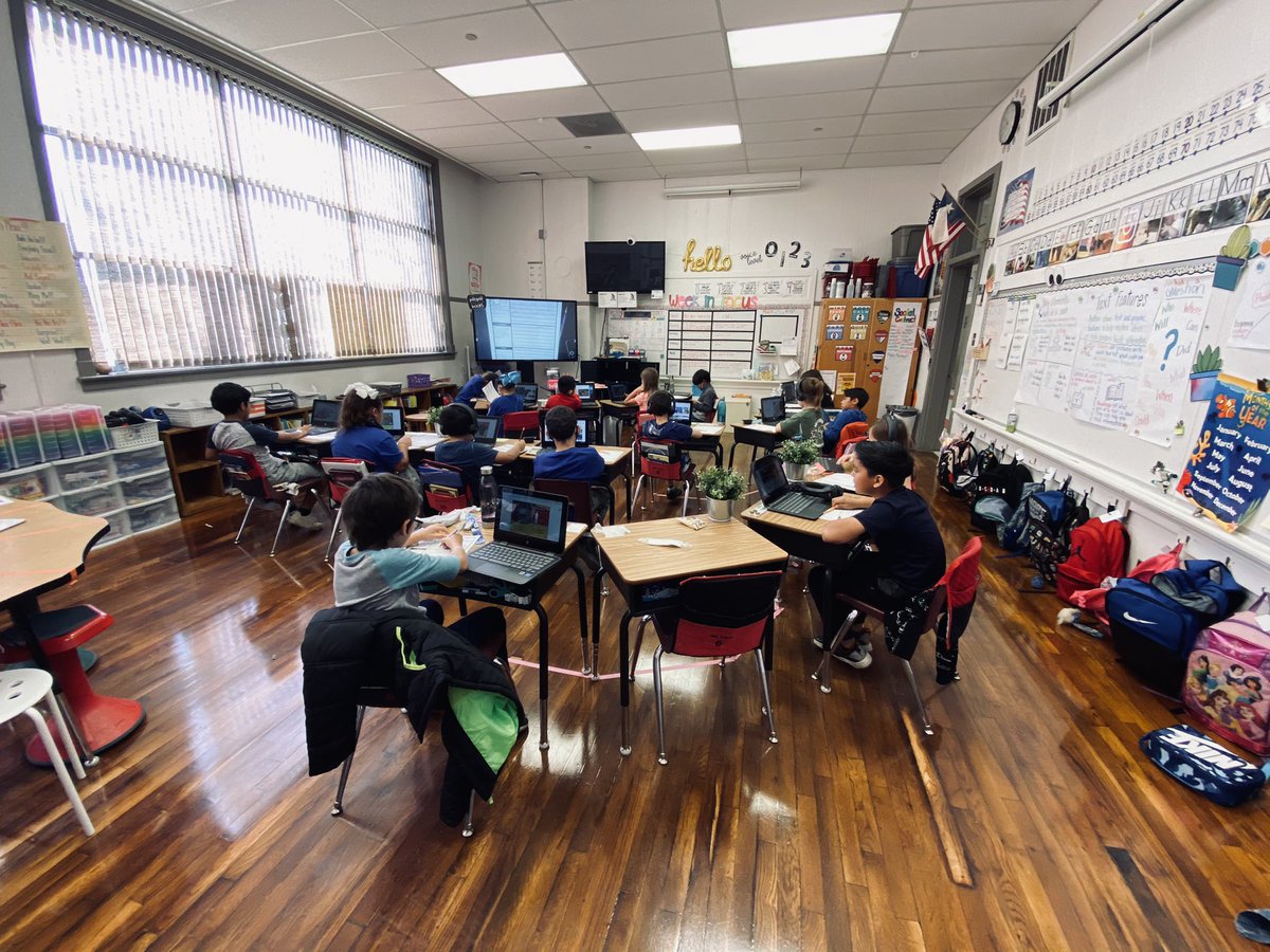 MsLynnNSE's tweet photo. Our class loves using Epic Books to research our animal!! #March21NSE https://t.co/JrczJcup2S