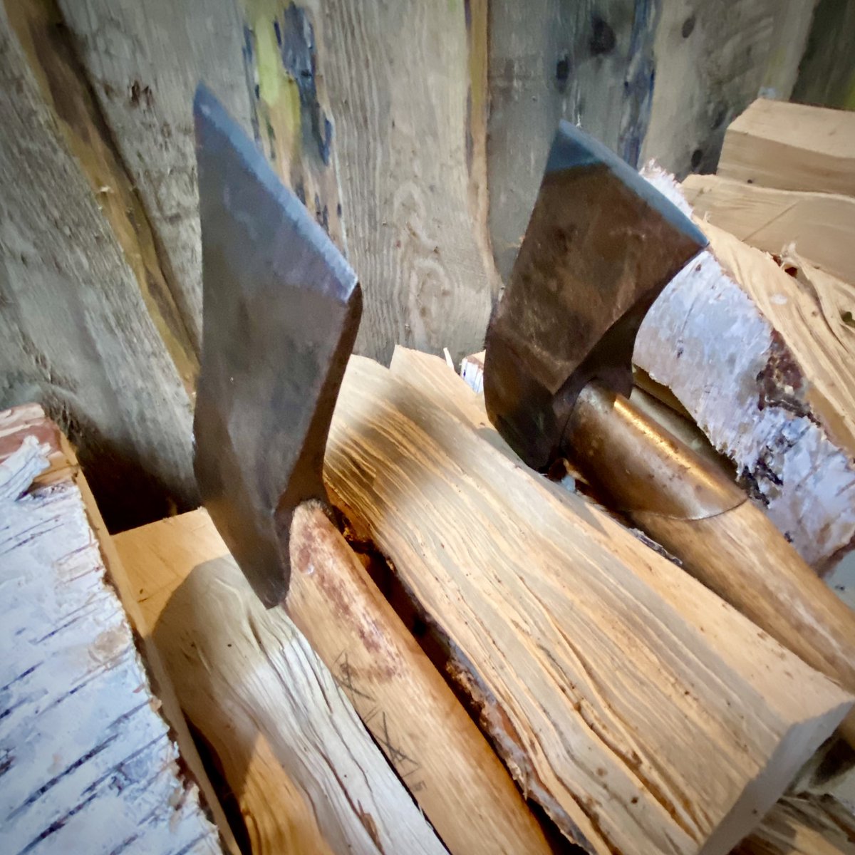 willrdean's tweet photo. Today was axe sharpening day 🌲 https://t.co/mY2zlf3xIu