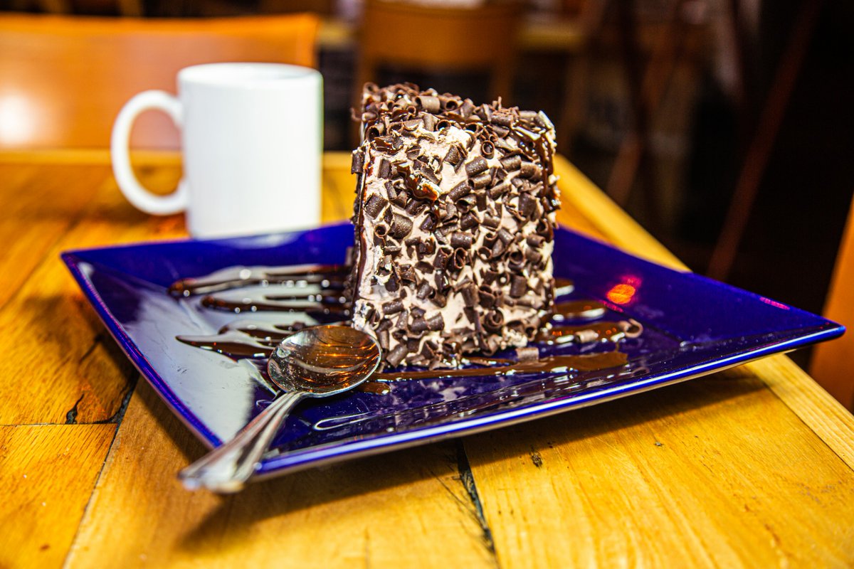 JTHannahs's tweet photo. If having dessert is wrong, I don't wanna be right! #PigeonForge https://t.co/kLzUZplH1P https://t.co/RbrXUr6NtG