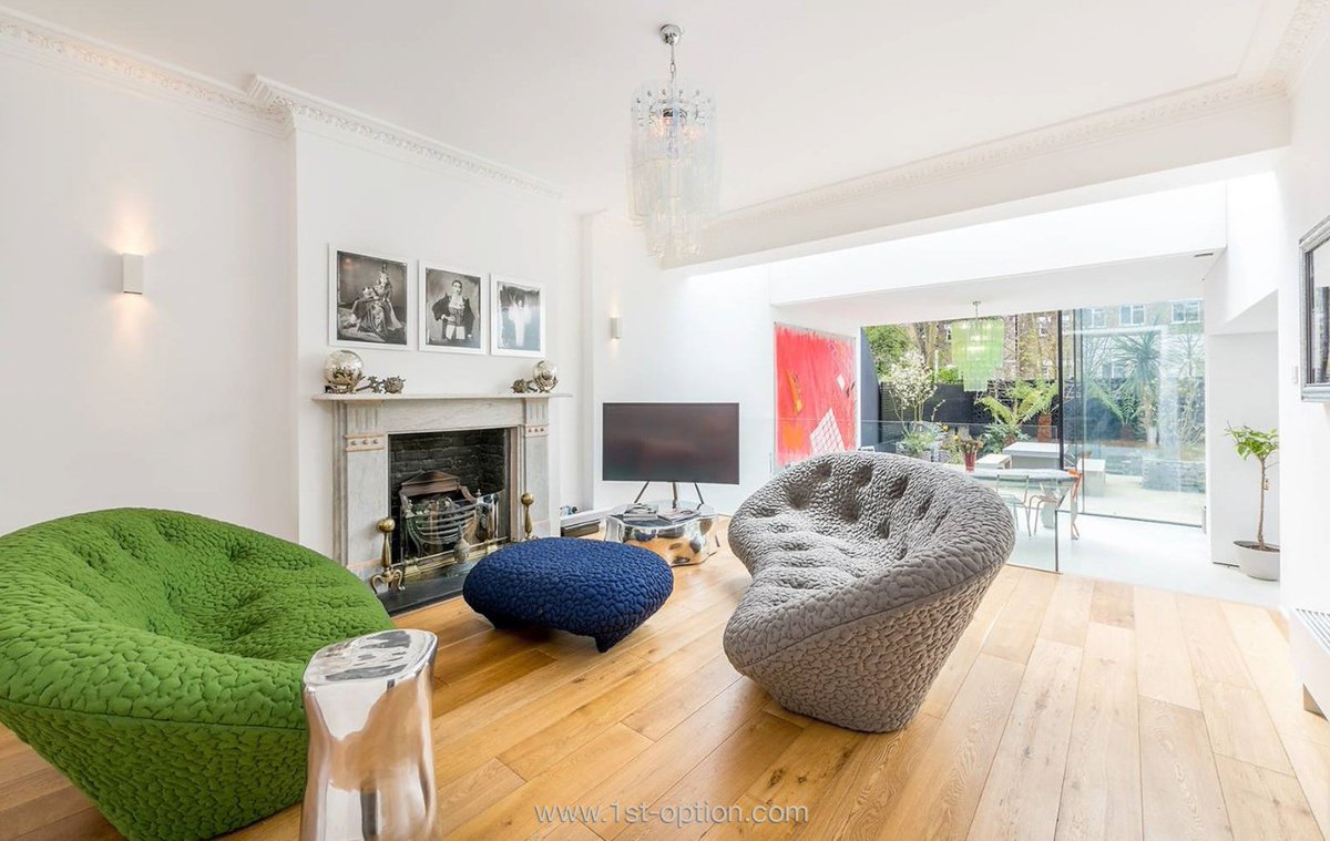 1stOptionBooker's tweet image. Check out Carlo, this week's Hot Property. A gorgeous residential shoot location, full of character and charm. Hit the link to check out the rest of this fabulous property - 1st-option.com/locations/carlo
#1stoption #locationagency #shootlocation #filminglocation #interiordesign